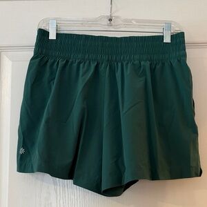 Athleta High Rise Weekender Green Athletic Shorts